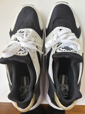 Nike Huarache Sneakers